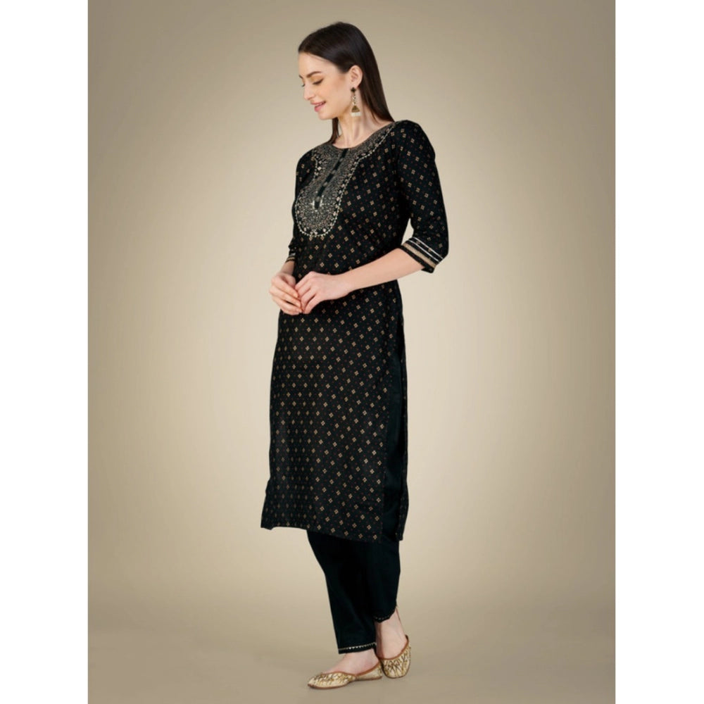 Casual 3-4 th Sleeve Embroidery Cotton Kurti Pant Dupatta Set