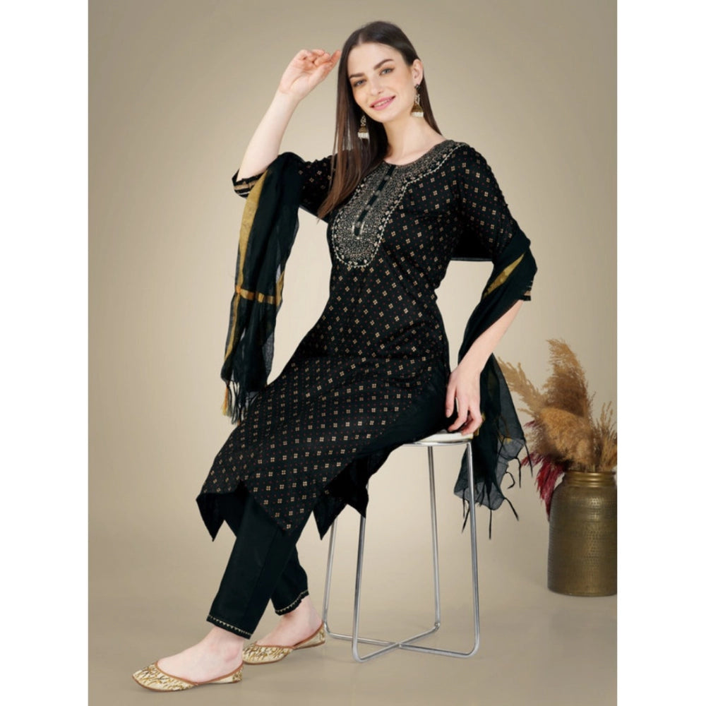 Casual 3-4 th Sleeve Embroidery Cotton Kurti Pant Dupatta Set