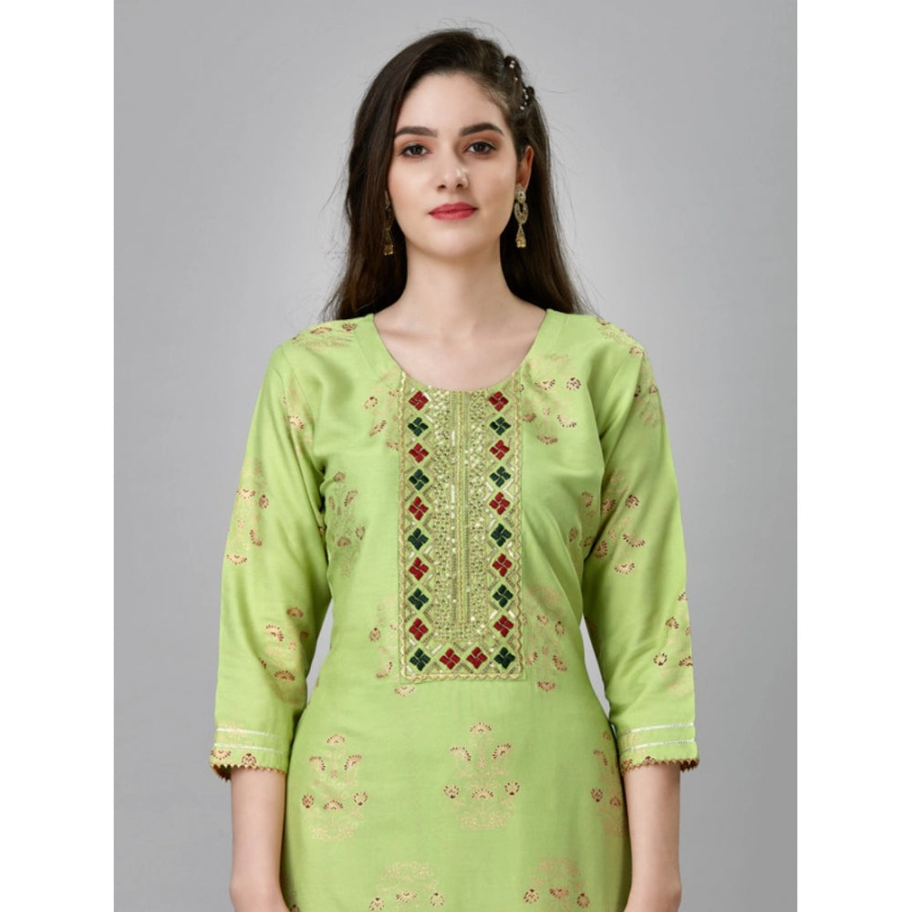 Casual 3-4 th Sleeve Embroidery Rayon Kurti Pant Set