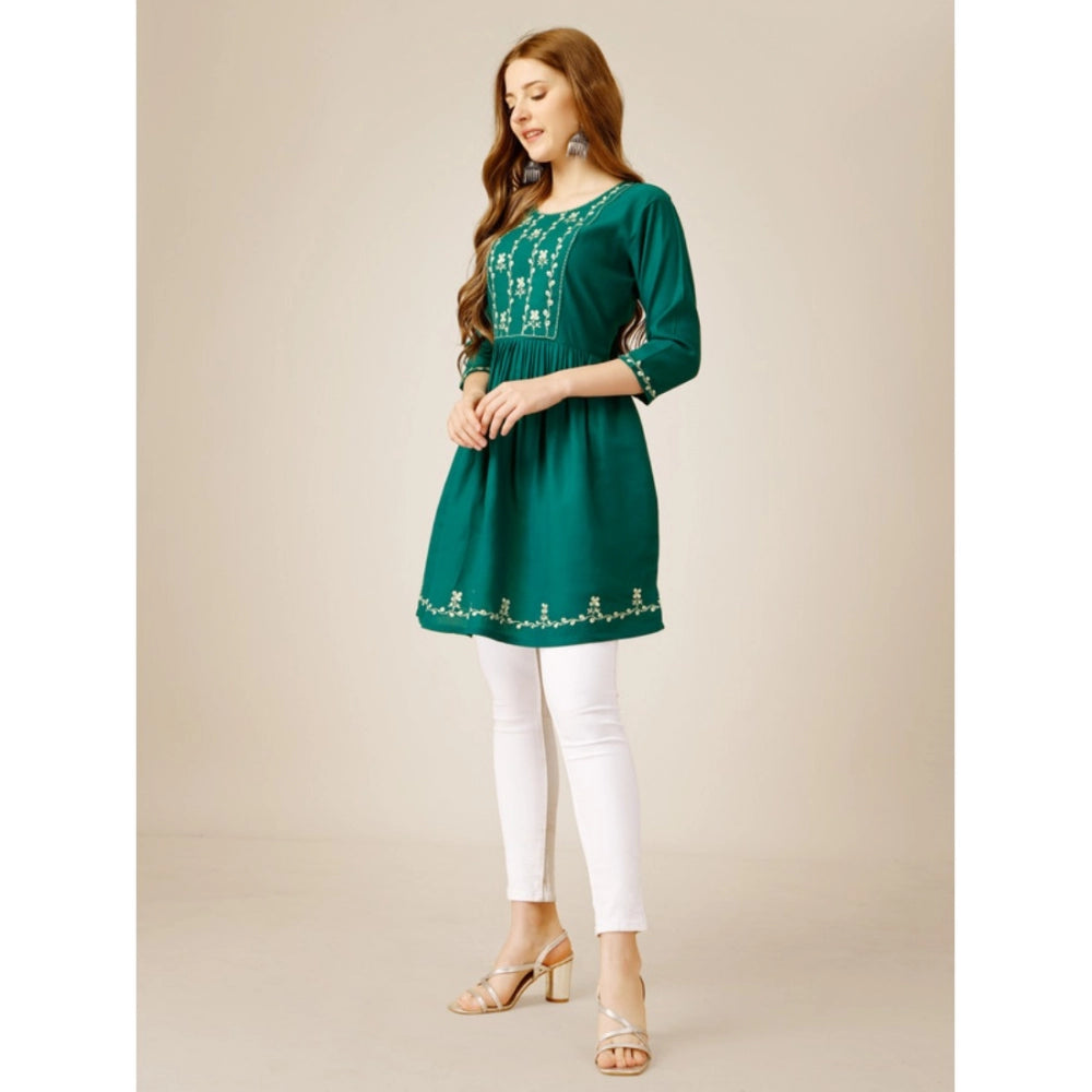 Casual 3-4 th Sleeve Embroidered Rayon Tunic Top