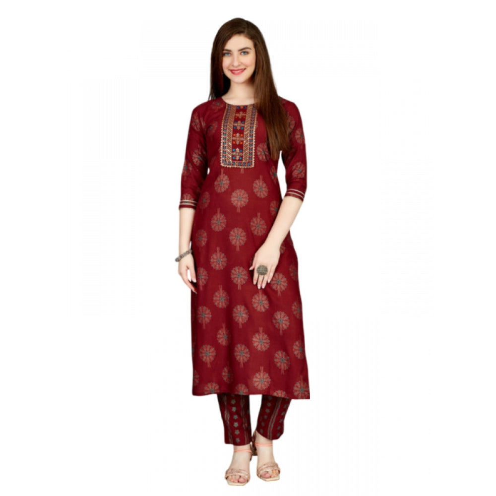 Casual 3-4 th Sleeve Embroidery Rayon Kurti Pant Set