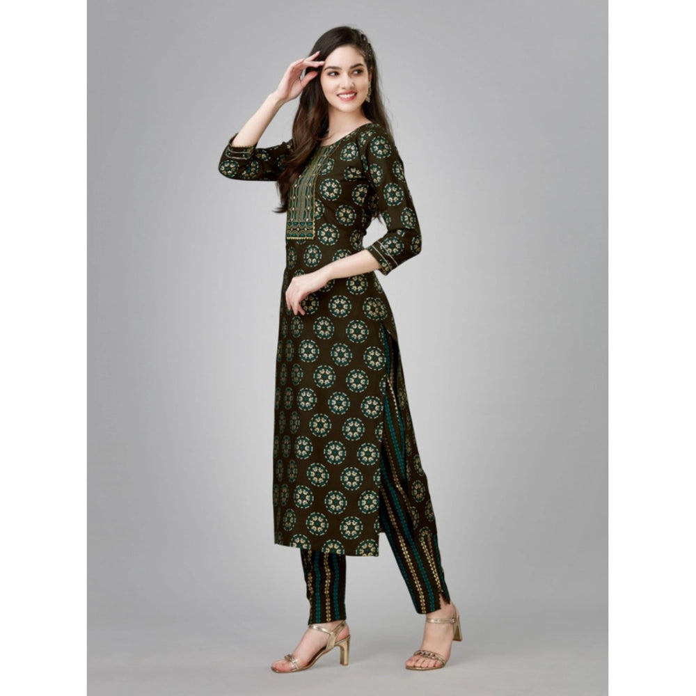 Casual 3-4 th Sleeve Embroidery Rayon Kurti Pant Set