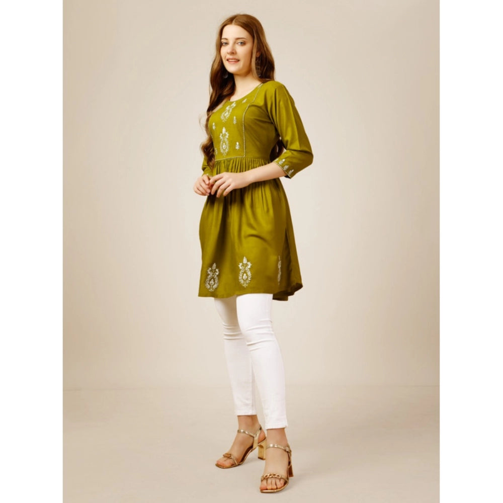 Casual 3-4 th Sleeve Embroidered Rayon Tunic Top