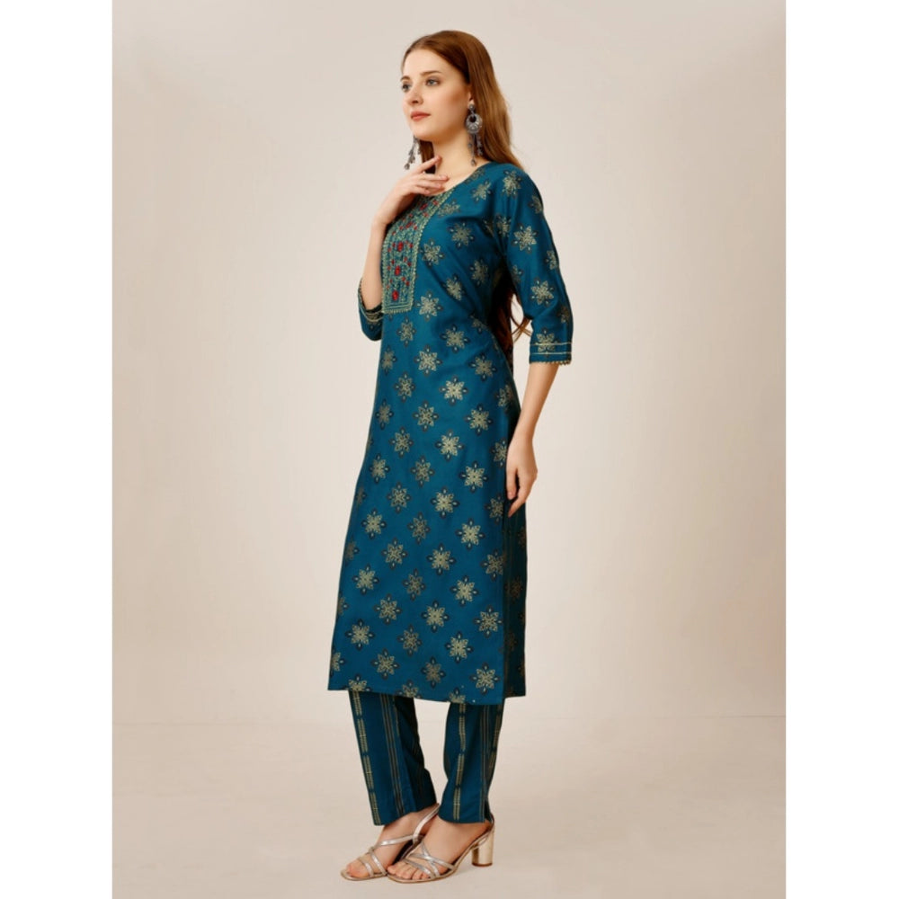 Casual 3-4 th Sleeve Embroidery Rayon Kurti Pant Set