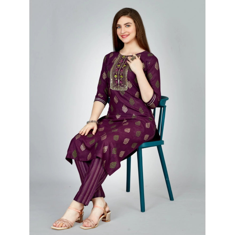 Casual 3-4 th Sleeve Embroidery Rayon Kurti Pant Set