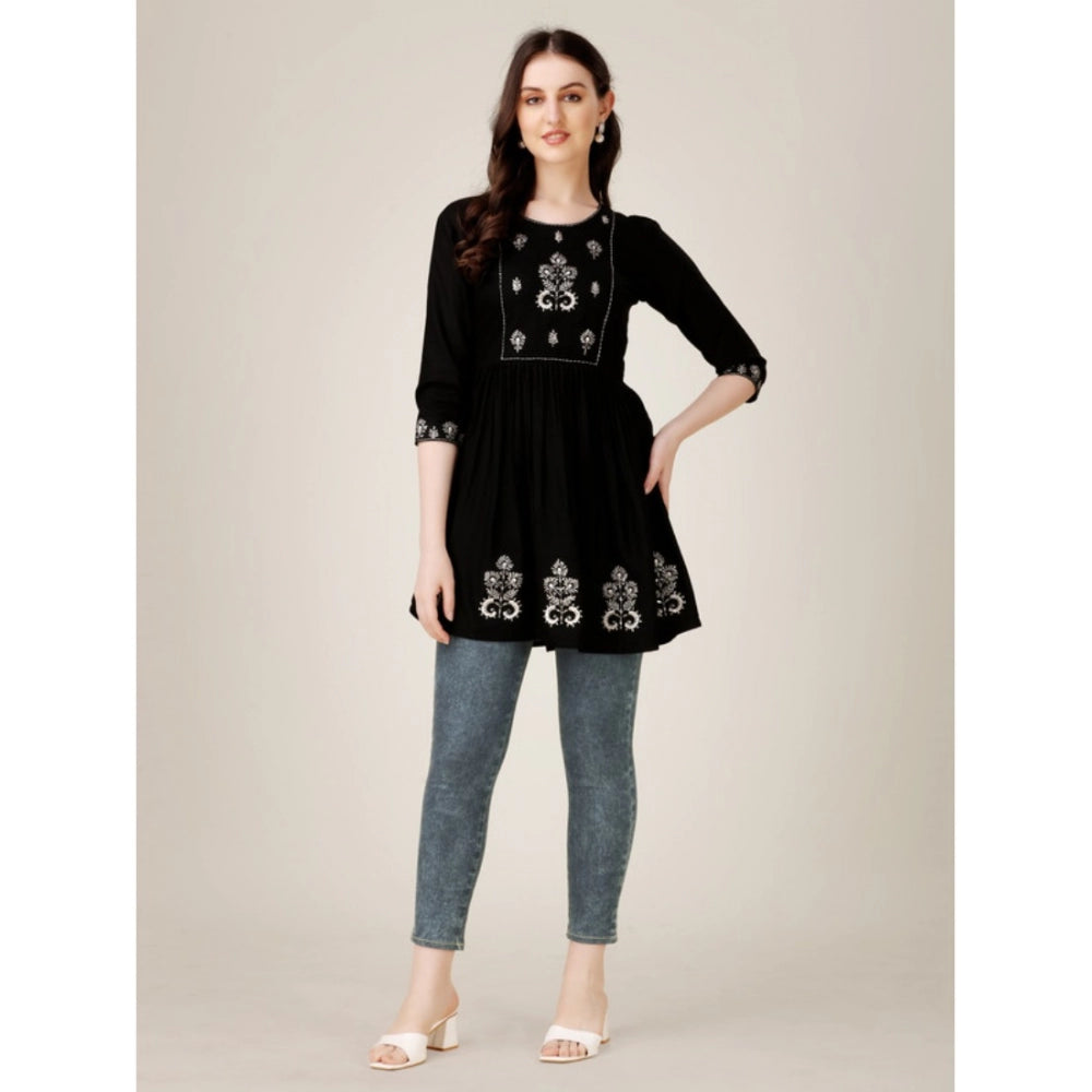 Casual 3-4 th Sleeve Embroidered Rayon Tunic Top