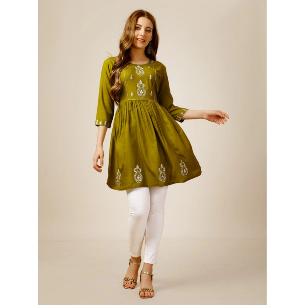 Casual 3-4 th Sleeve Embroidered Rayon Tunic Top