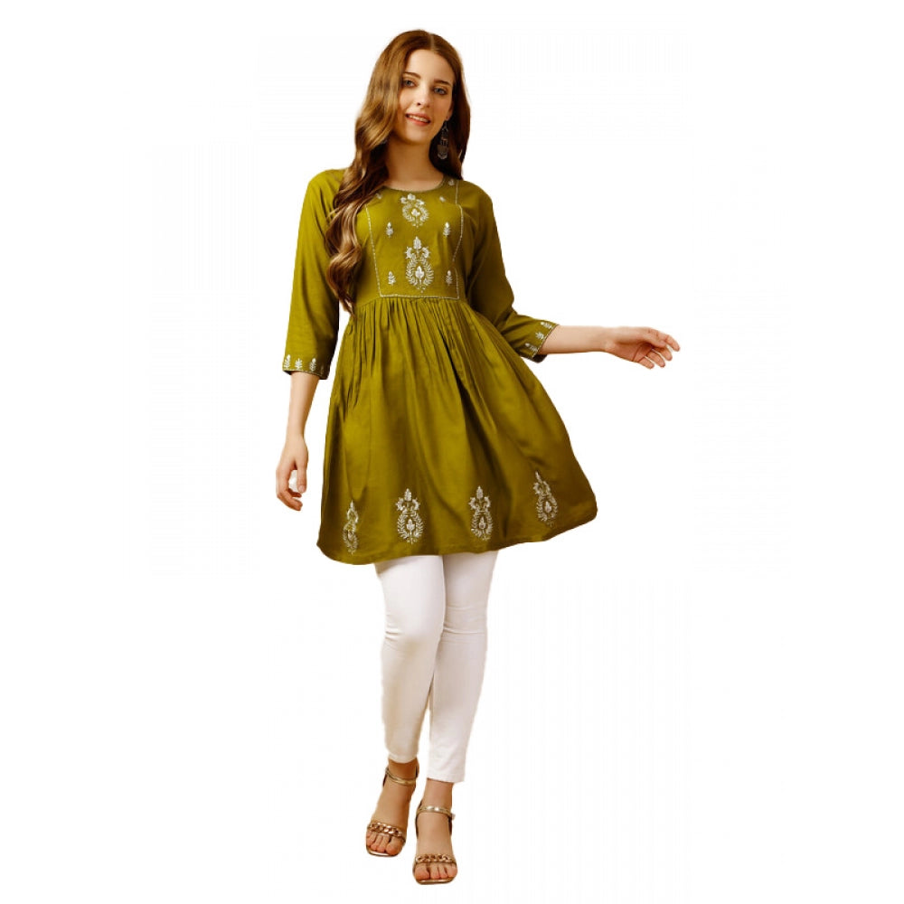 Casual 3-4 th Sleeve Embroidered Rayon Tunic Top