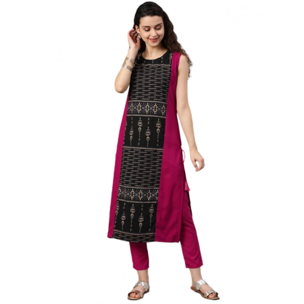 Casual sleeveless Tribal Crepe Kurti and Pant Set