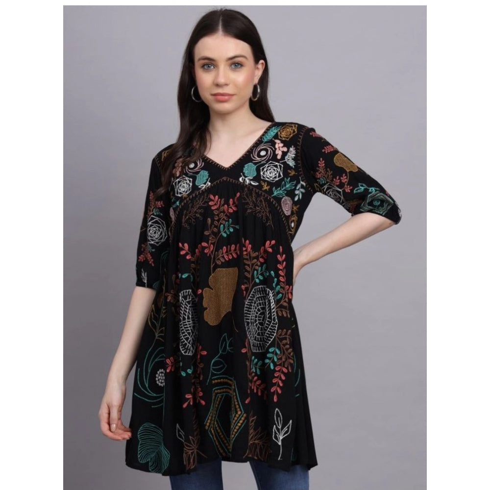 Casual 3-4th Sleeve Embrodery Royon Top