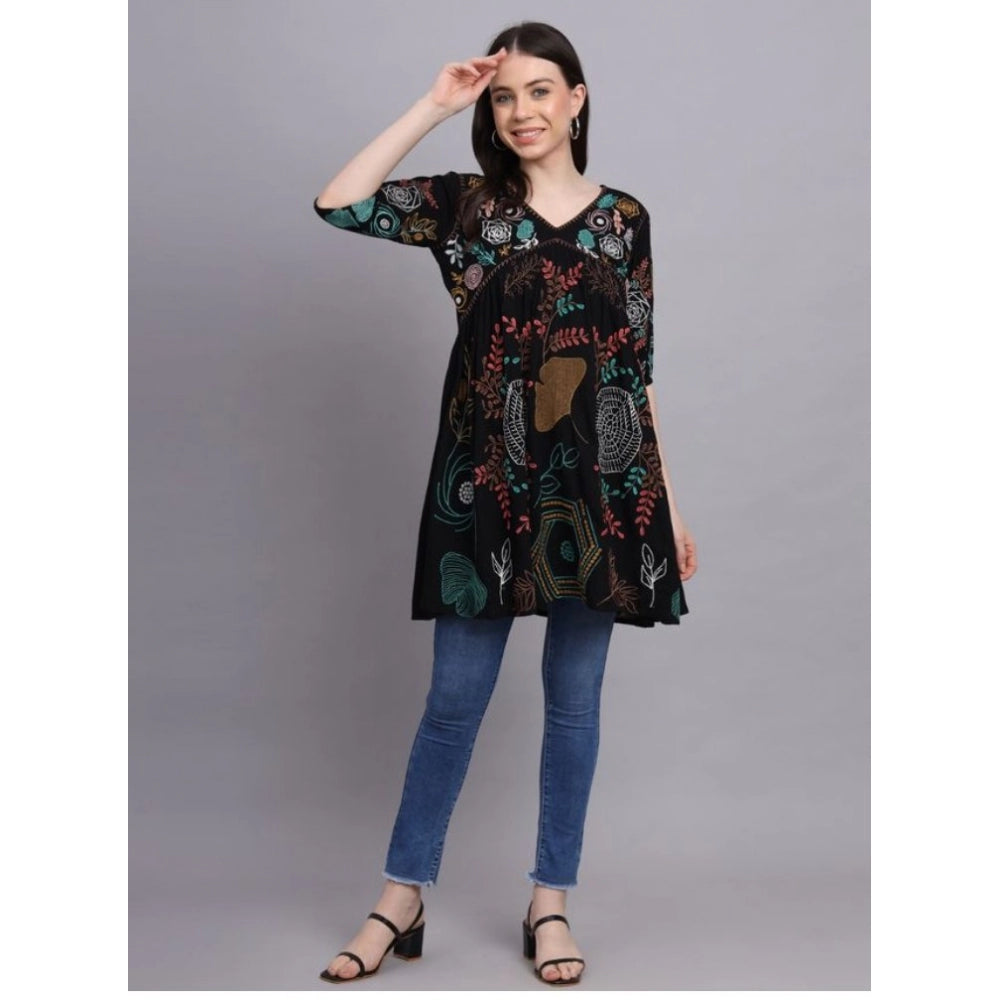 Casual 3-4th Sleeve Embrodery Royon Top